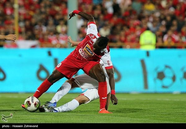 دیدار پرسپولیس و سپیدرود به دلیل پخش والیبال با تاخیر انجام می شود