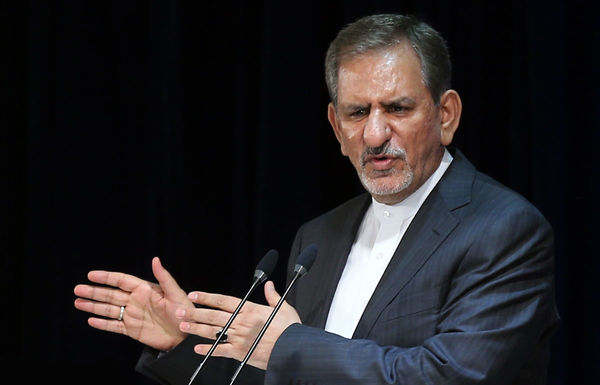 جهانگیری: می خواهند اذهان و افکار عمومی کشور را در اختیار گرفته و سپس بخش های بعدی نقشه خود را عملیاتی کنند / در جنگ تمام عیار هستیم/ 100 میلیارد دلار ذخایر ارزی داریم/ احتمال بازگشت کوپن