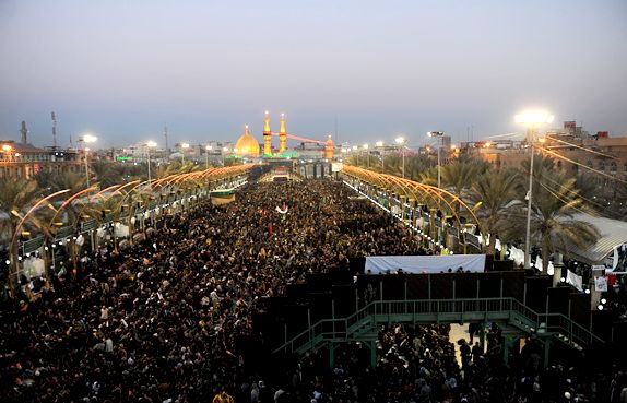 ازدحام شدید زائران در جاده نجف به کربلا