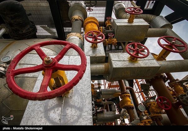 نوسان بهای نفت در بازار آسیا
