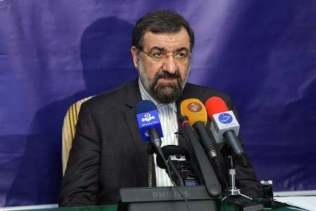 توضیح محسن رضایی درباره غیبت آیت الله شاهرودی