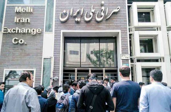 بحران مدیریت / کار از دست دولت در رفته است