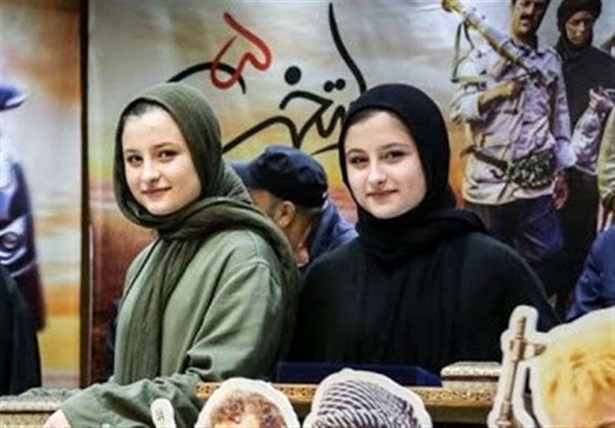 عکس جنجالی سارا و نیکا در کنار دو پسر جوان +تصاویر دیده نشده