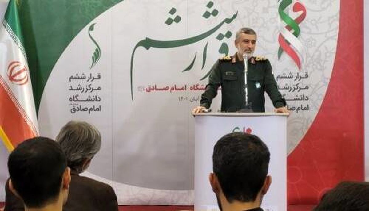سردار حاجیزاده: با راهکارهای میانبر به پیشرفتهای نظامی رسیدیم