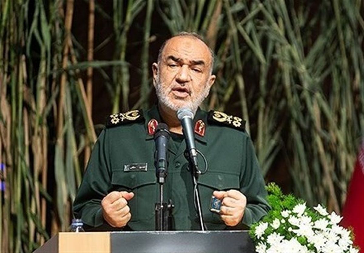 فرمانده سپاه: دشمنان ترسیده و پیغام میدهند که پاسخ ندهید