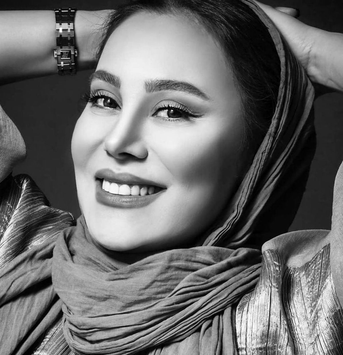 آرام جعفری از چهره جدیدش رونمایی کرد | تغییر قیافه آرام جعفری همه را شوکه رد